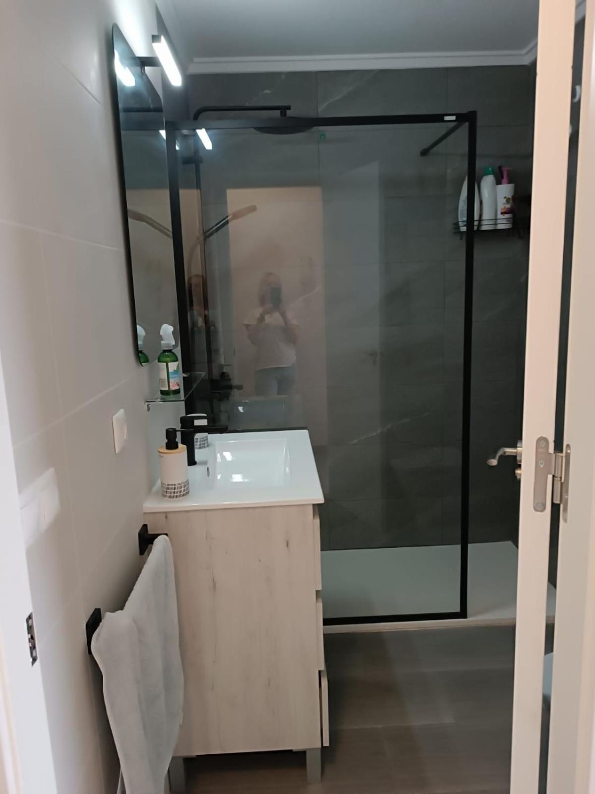 Residencia Alhambra Los Cisnes Τορεβιέχα Εξωτερικό φωτογραφία